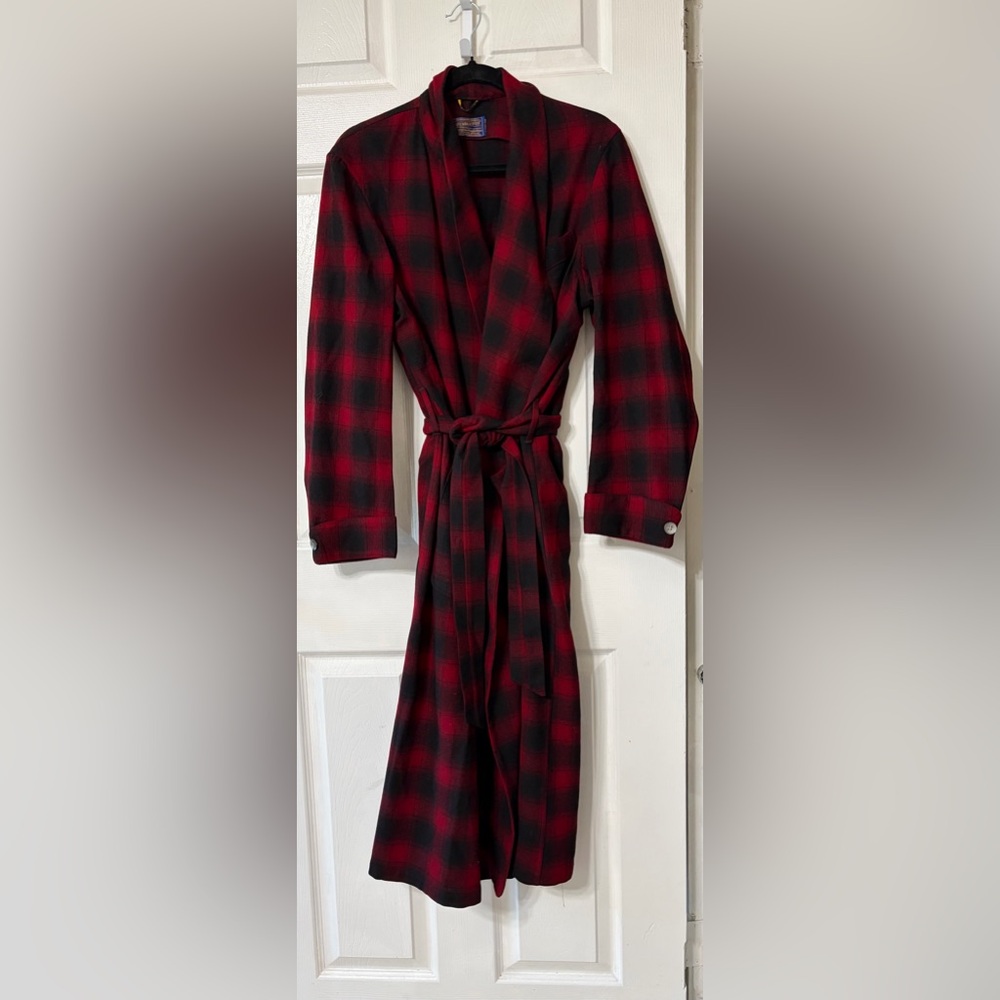 Pendleton Red and Black 100% Wool  Bath Robe Unisex OSFM